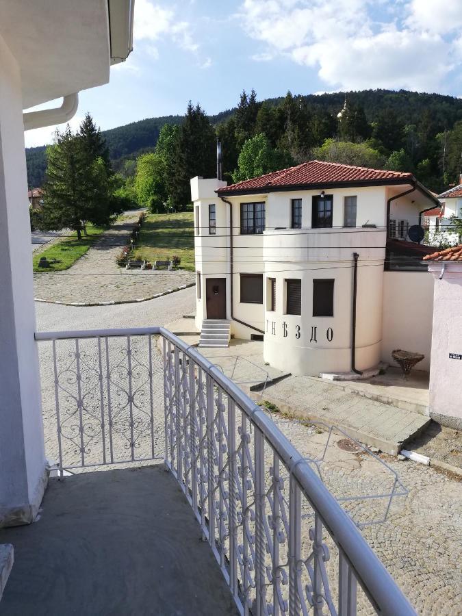 Хотел Бялата Роза Chipka Extérieur photo
